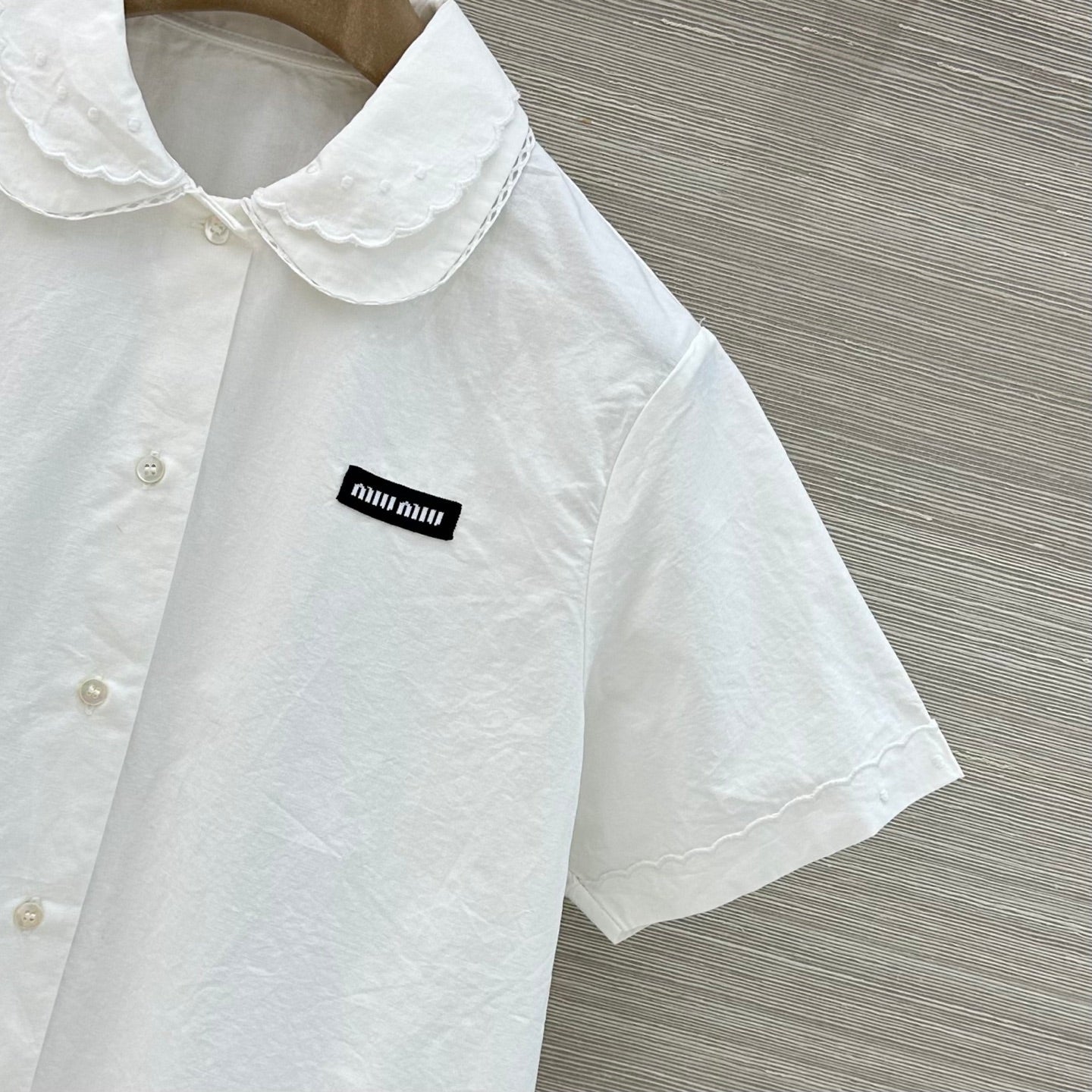 MIUMIU 26S SHORT-SLEEVE SHIRT STYLE 1113