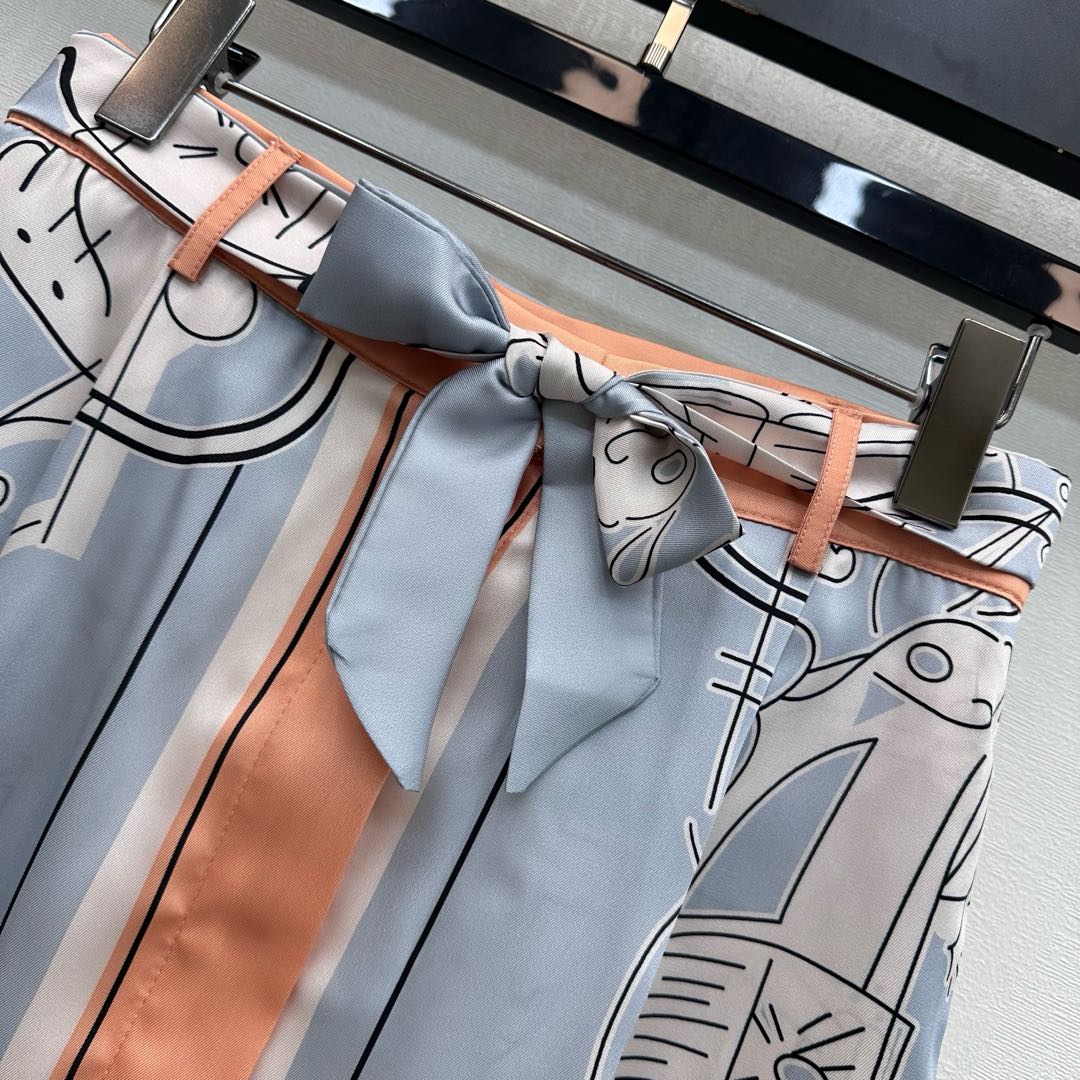 HERMES 26S SILK MIDI SKIRT 586