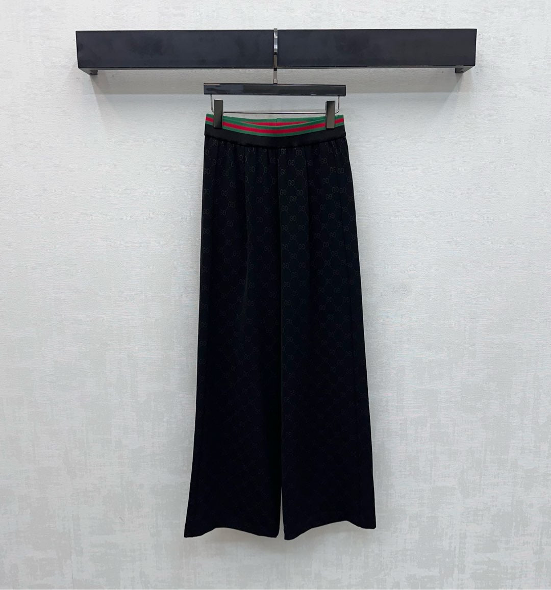 GUCCI 26S STRAIGHT-LEG PANTS 104
