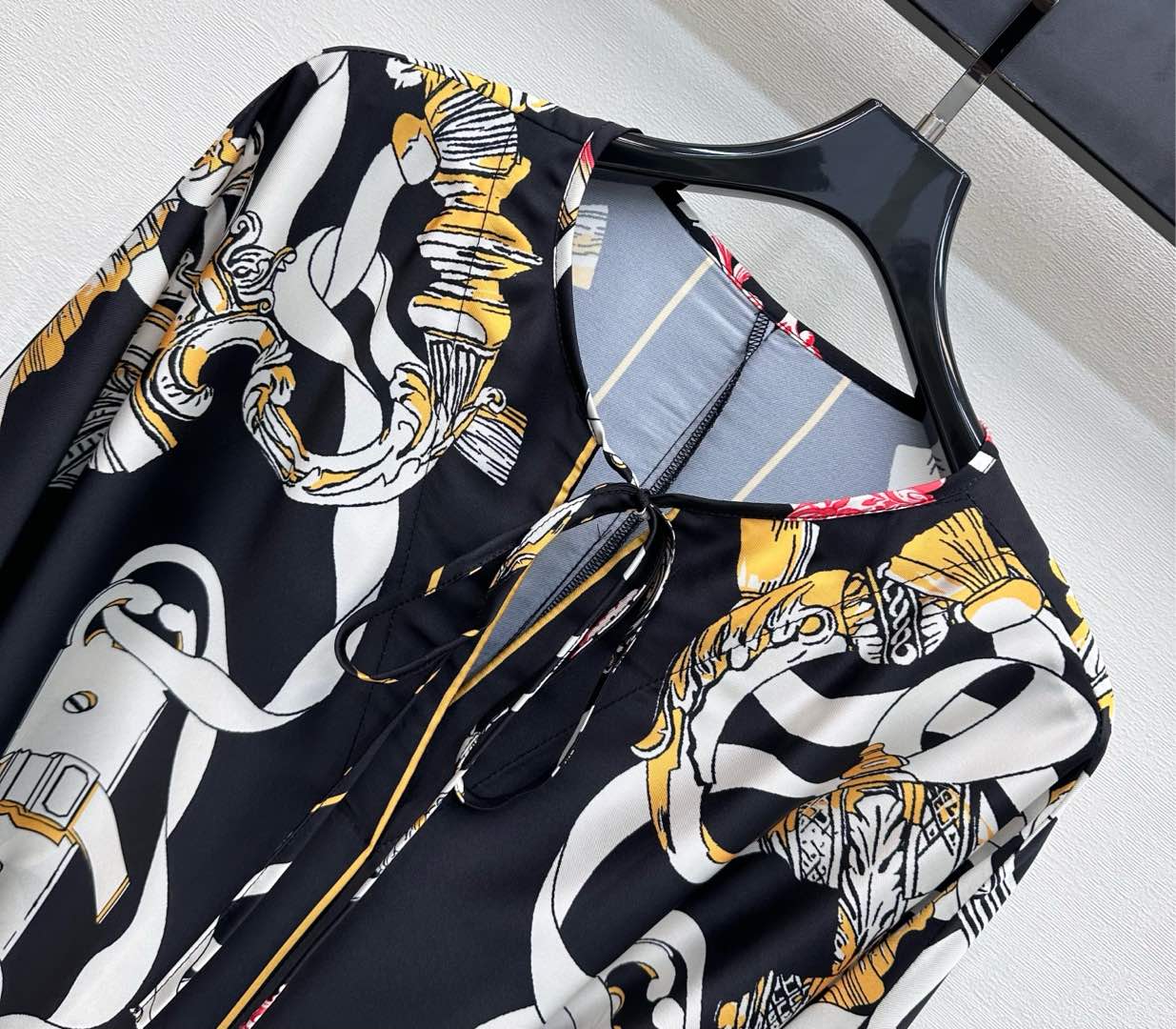 HERMES 26S PRINTED SILK DRESS 489
