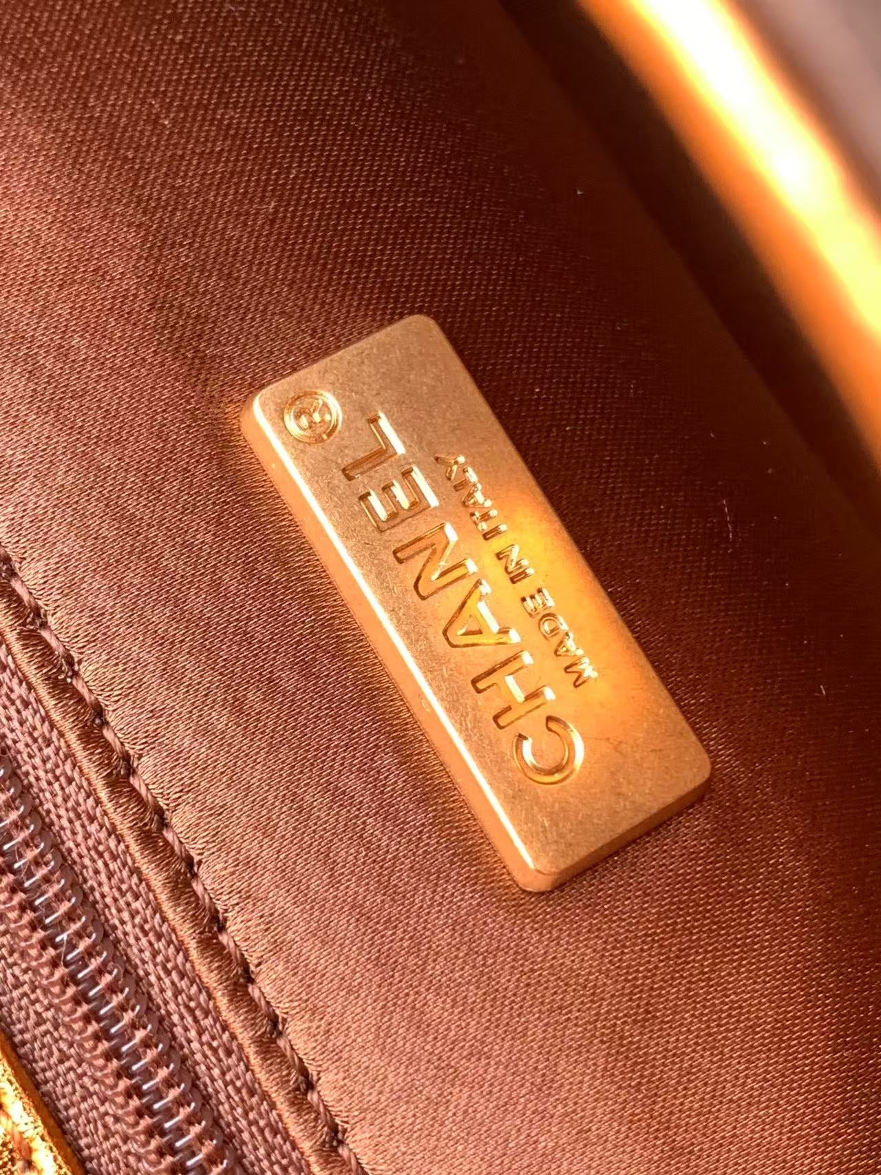 CHANEL 26S CLASSIC FLAP BAG 21 IN GOLD MIX SILVER SEQUINS