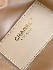 CHANEL 25S HOBO BAG 30 IN LIGHT BEIGE CAVIAR LEATHER WITH GOLD HARDWARE