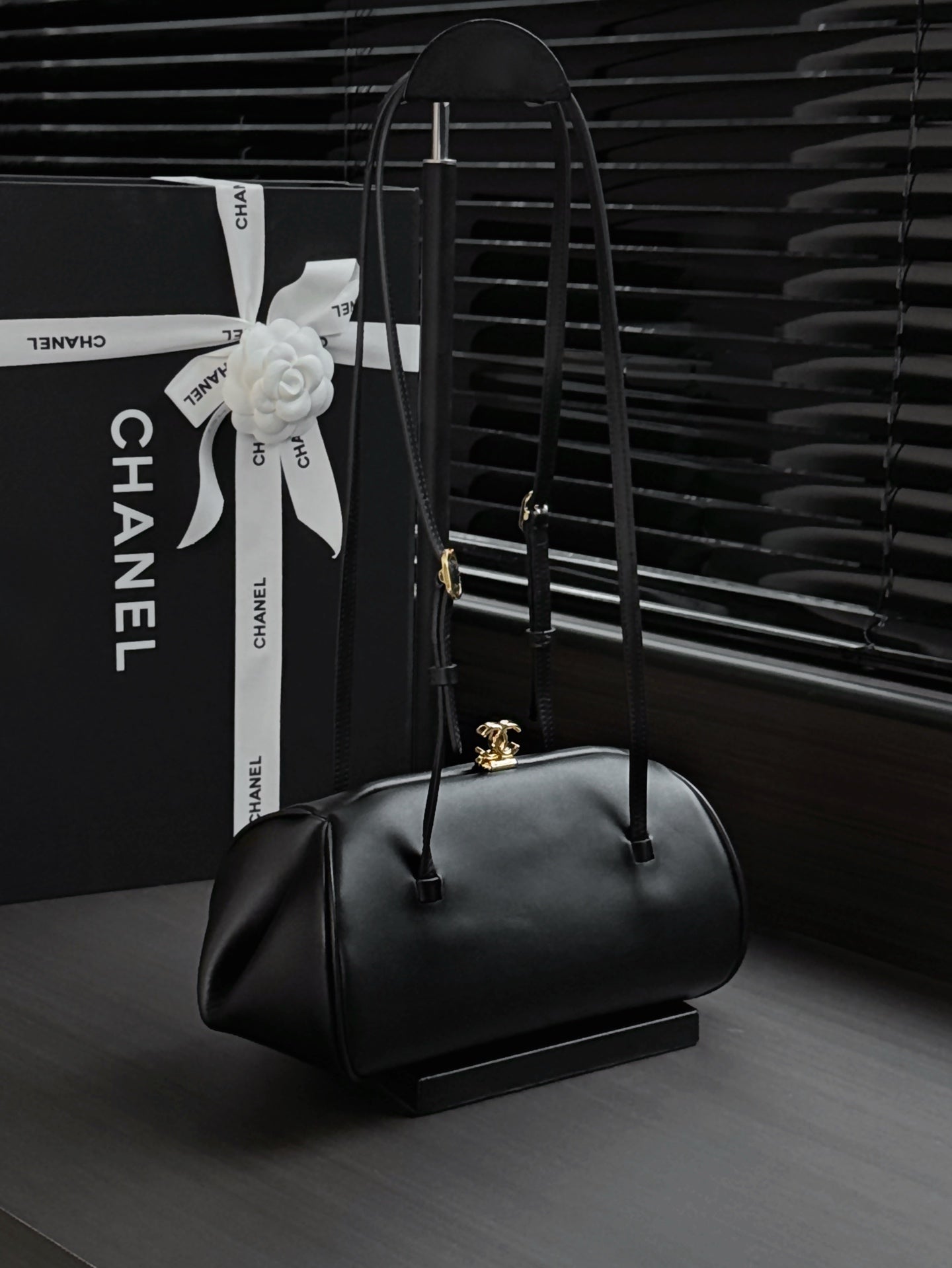 CHANEL 26S SHOULDER BAG 28 IN BLACK CALFSKIN