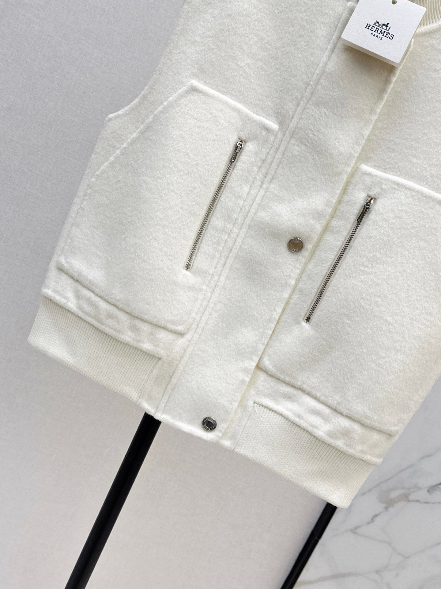 HERMES 25S SLEEVELESS JACKET 526962