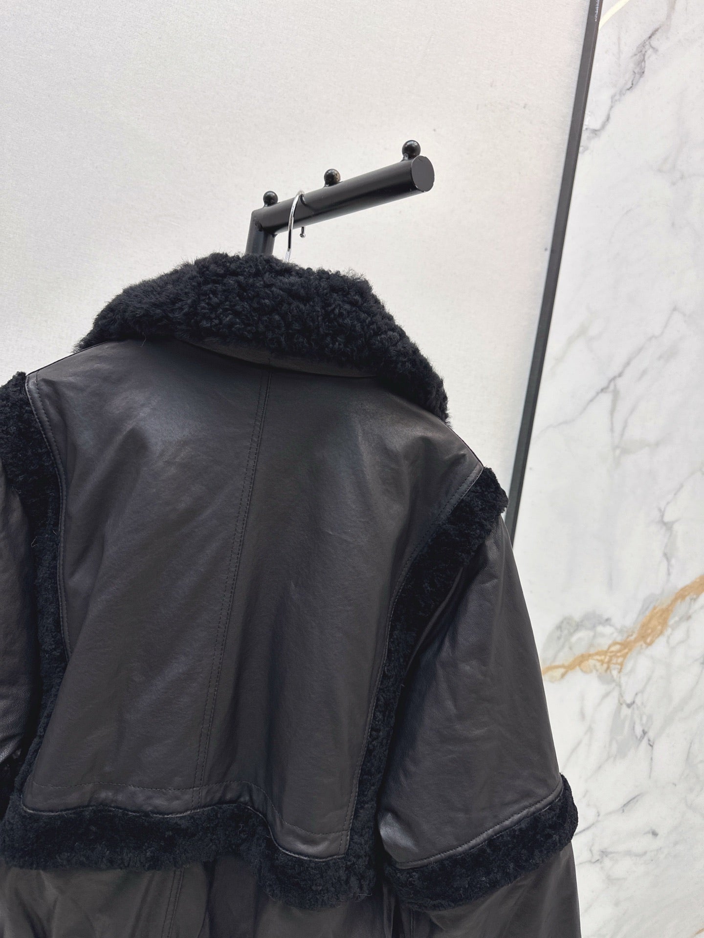 BURBERRY 25S BOMBER JACKET 074