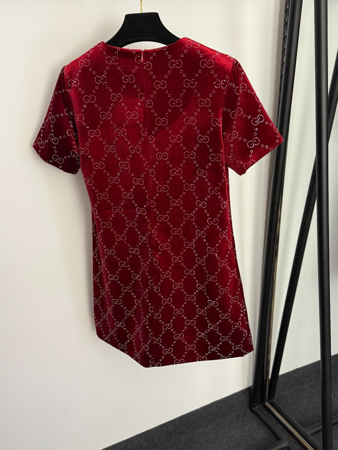GUCCI 26S RHINESTONE VELVET DRESS 183