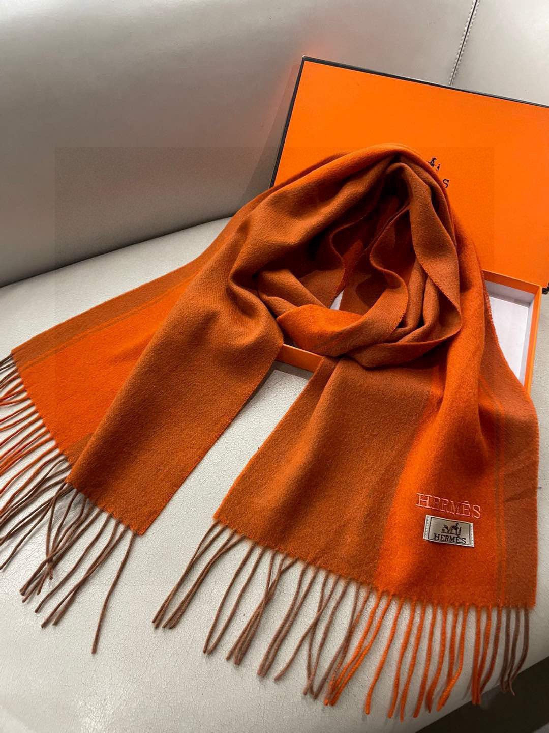 HERMES 25S SCARF 180 IN CASHMERE 989576