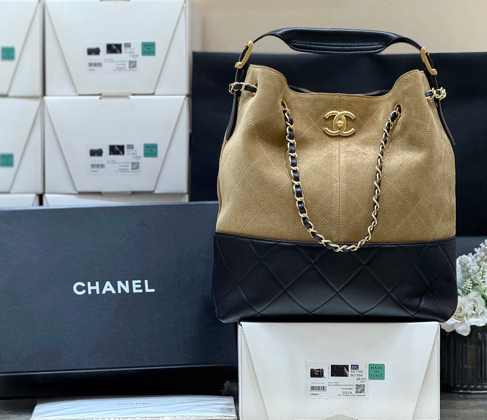 CHANEL 25S SHOPPING BAG 33 IN BROWN AND BLACK SUEDE CALFSKIN