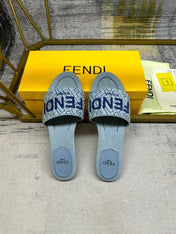FF 5 Light Blue Canvas Slide