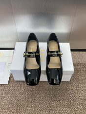 MEDIUM 35 MM HEEL PUMP IN BLACK PATENT CALFSKIN