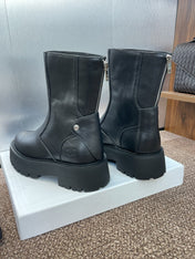 CELINE 26S ANKLE BOOTS 45 MM IN BLACK CALFSKIN