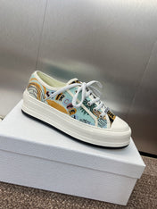 DIOR 25S WALK'N' SNEAKER IN MULTICOLOR DIOR OBLIQUE EMBROIDERED COTTON