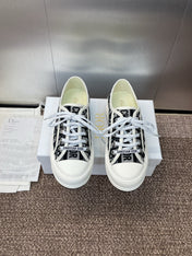 DIOR 25S WALK'N' SNEAKER IN DARK GREY DIOR OBLIQUE EMBROIDERED COTTON