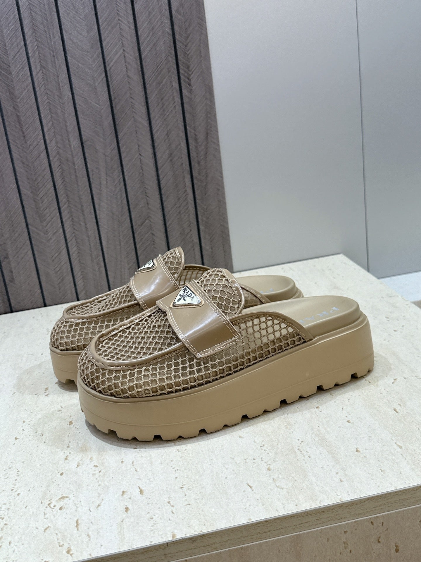 PRADA 26S MULE LOAFERS IN BROWN MESH AND CALFSKIN