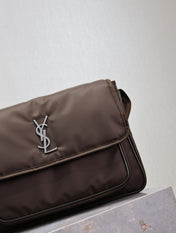 NIKI LARGE 32 IN CHOCOLATE NYLON SILVER LOGO