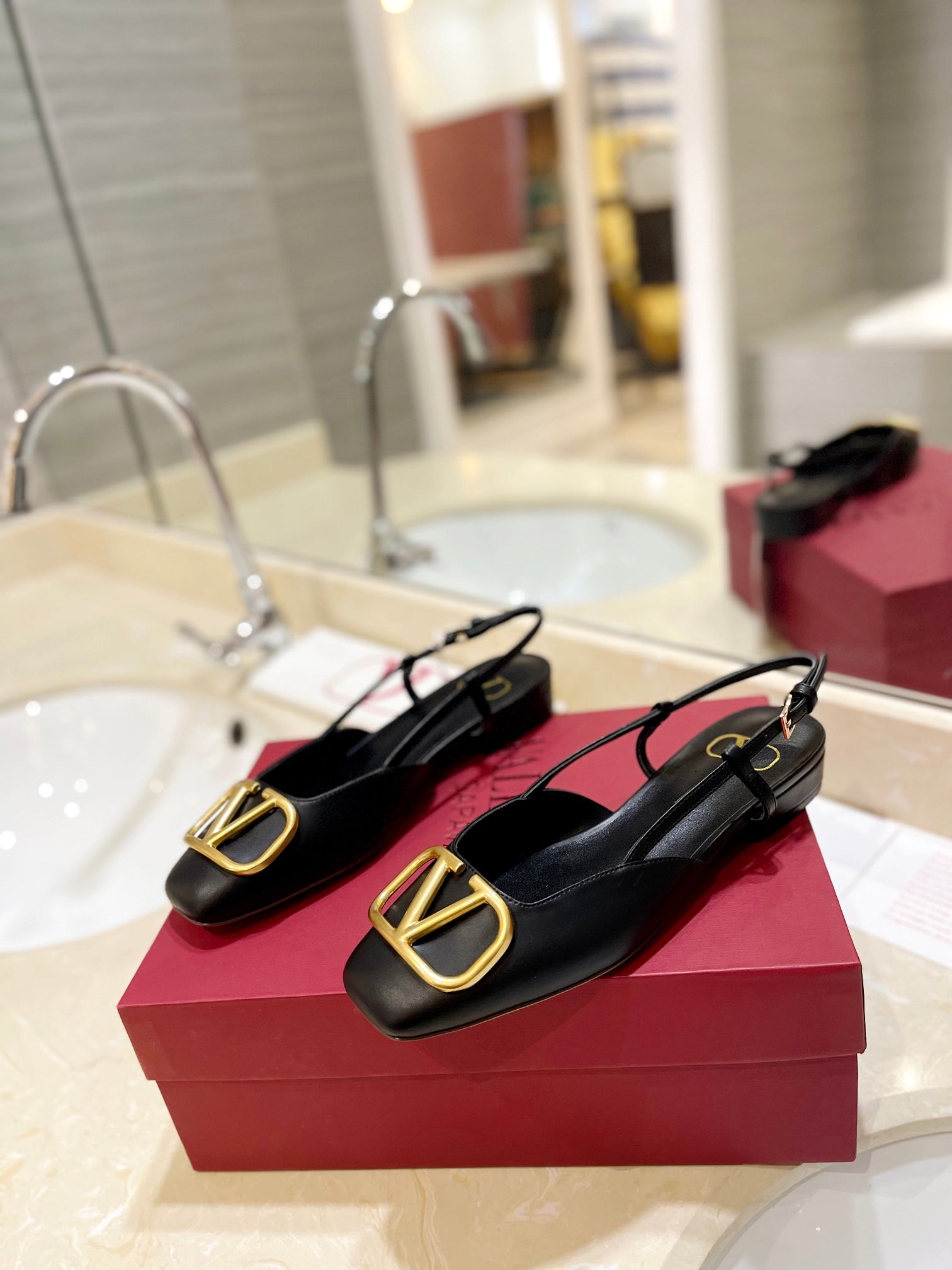 VALENTINO 26S SLINGBACK IN BLACK SMOOTH CALFSKIN