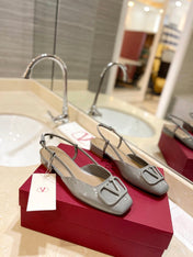 VALENTINO 26S SLINGBACK IN LIGHT GREY PATENT CALFSKIN