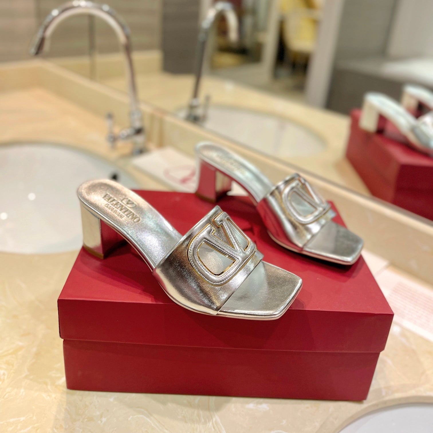 VALENTINO 26S BLOCK-HEEL SANDALS 65 MM IN SILVER CALFSKIN WITH LOGO