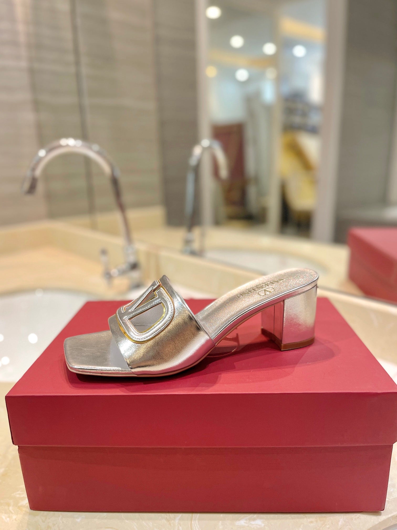 VALENTINO 26S BLOCK-HEEL SANDALS 65 MM IN SILVER CALFSKIN WITH LOGO