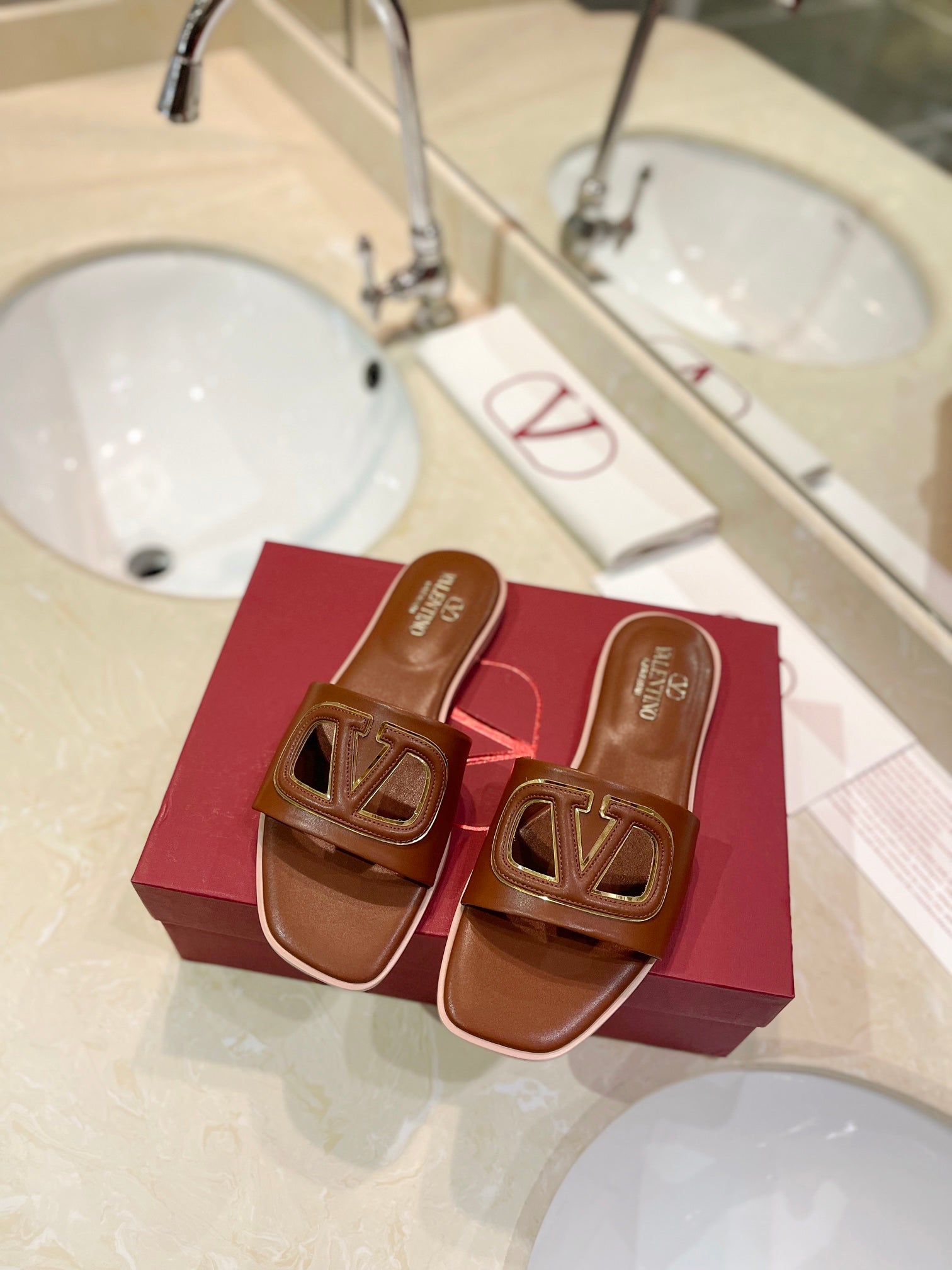 VALENTINO 26S SLIDES IN BROWN CALFSKIN WITH LOGO