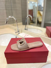 VALENTINO 26S SLIDES IN GREYISH BEIGE CALFSKIN WITH LOGO