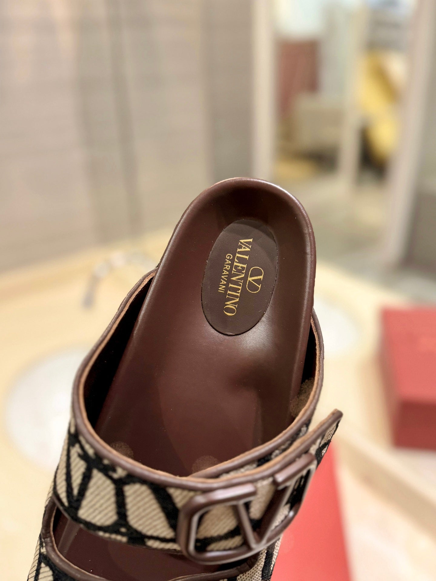 VALENTINO 26S VELCRO SANDALS IN BROWN LEATHER AND BEIGE JACQUARD FABRIC WITH HARDWARE