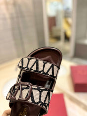 VALENTINO 26S VELCRO SANDALS IN BROWN LEATHER AND BEIGE JACQUARD FABRIC WITH HARDWARE