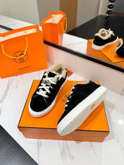 DAY SNEAKER IN BLACK SUEDE AND FLEECE LINING