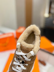 DAY SNEAKER IN BRONZE BROWN SUEDE AND FLEECE LINING