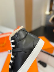 CHEALSEA BOOTS IN BLACK LAMBSKIN AND FLEECE LINING