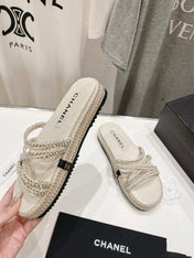 WOVEN STRAP SLIPPERS IN WHITE LAMBSKIN