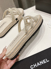 WOVEN STRAP SLIPPERS IN WHITE LAMBSKIN