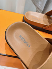 EMPIRE SANDAL CARAMEL CALFSKIN