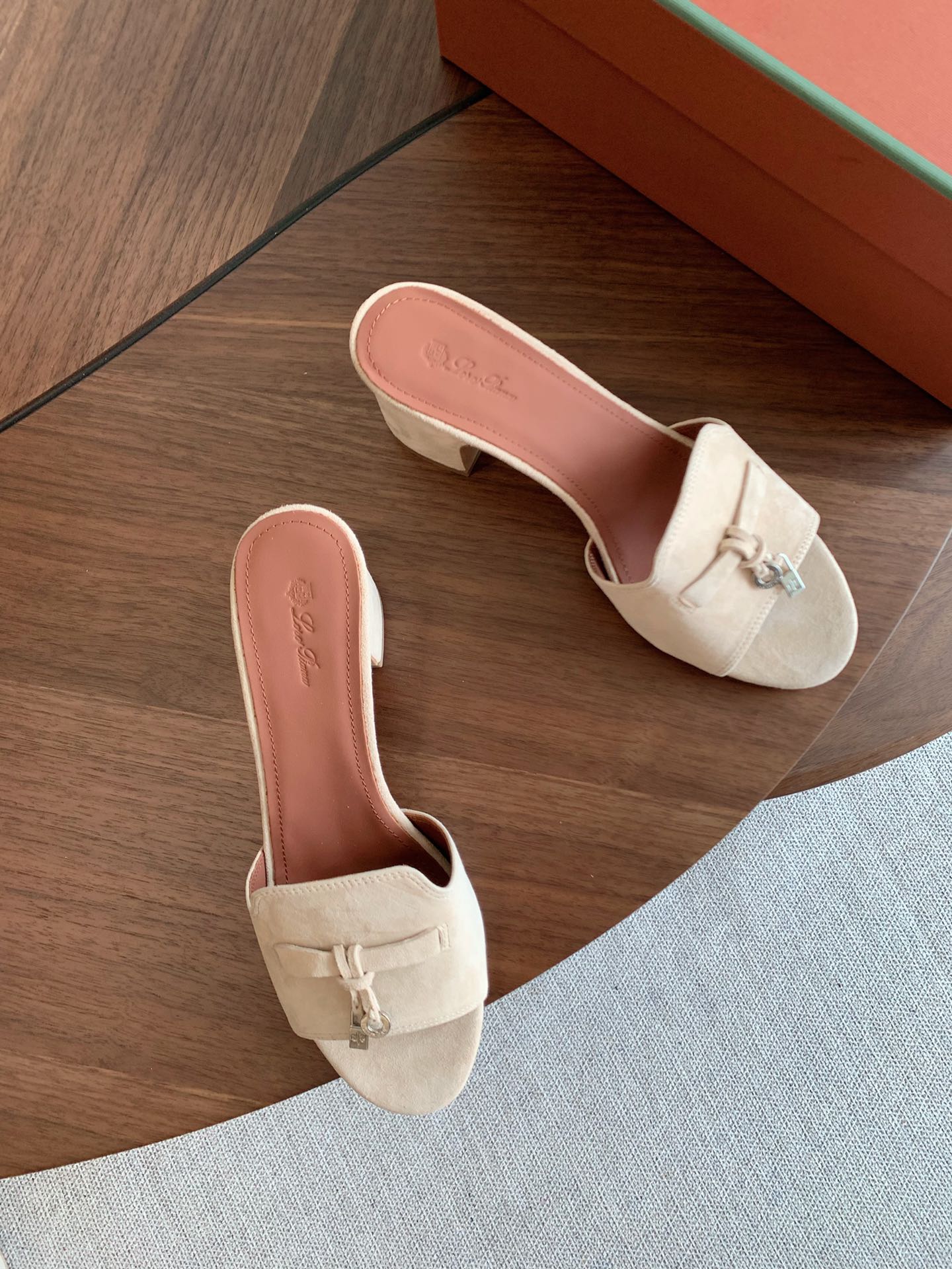 LP 26S SUMMER MULE HEELS 60MM IN CREAM WHITE SUEDE SILVER HARDWARE