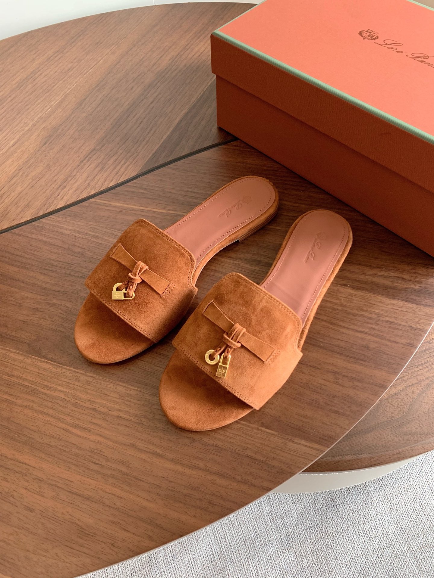 LP 26S SUMMER CHARMS SLIDES IN CARAMEL BROWN SUEDE GOLD HARDWARE