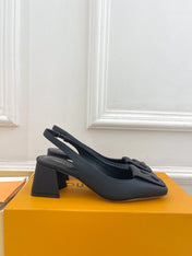 SHAKE SQUARE-TOE BLOCK HEEL 5.5 CM SANDALS IN BLACK PEPPLE CALFSKIN