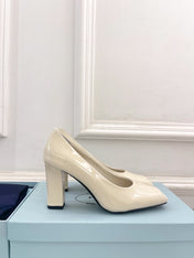 SQUARE TOE HIGH PUMPS IN WHITE GLOSSY CALFSKIN