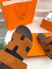 KOS CLOG IN BRONZE BROWN SUEDE
