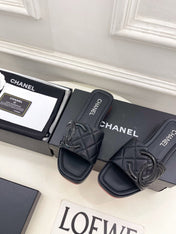 CHANEL 26S FLAT SLIDES IN BLACK LAMBSKIN WITH CC LOGO