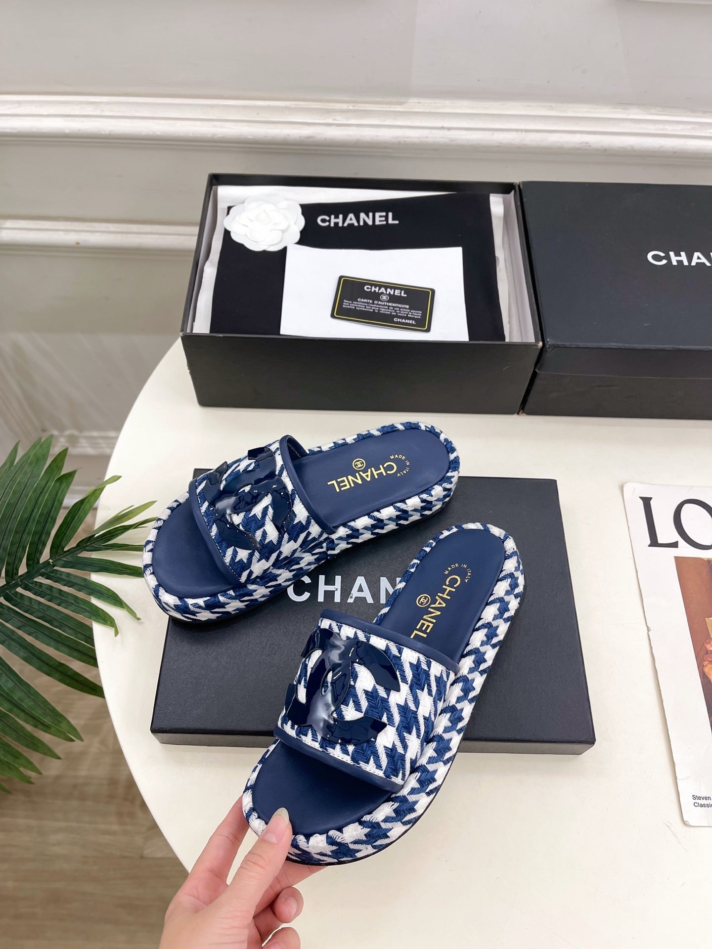 CHANEL 26S SANDALS 35 MM IN NAVY BLUE TWEED