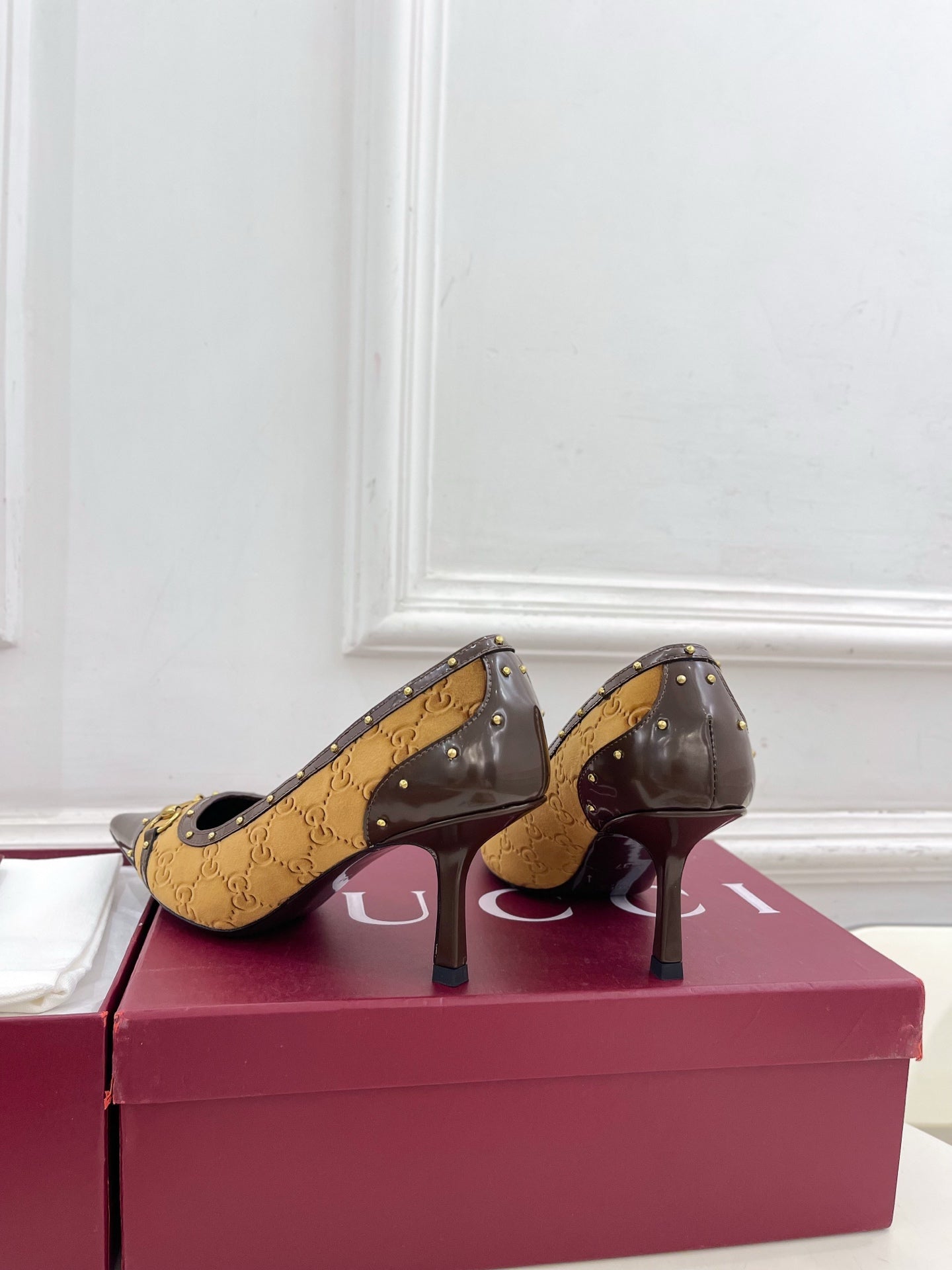 GUCCI 26S HIGH HEELS 75 MM IN CAMEL BROWN VELVET GG LOGO PATTERN