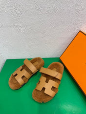Chypre Sandal Gold shearling insole Gold goatskin lining